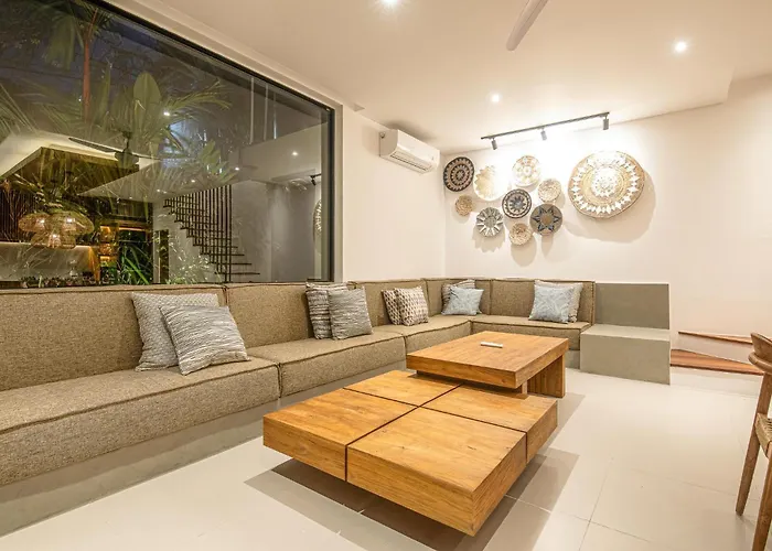 別荘 Elegant 5br Modern Steps From Cafe Del Mar *