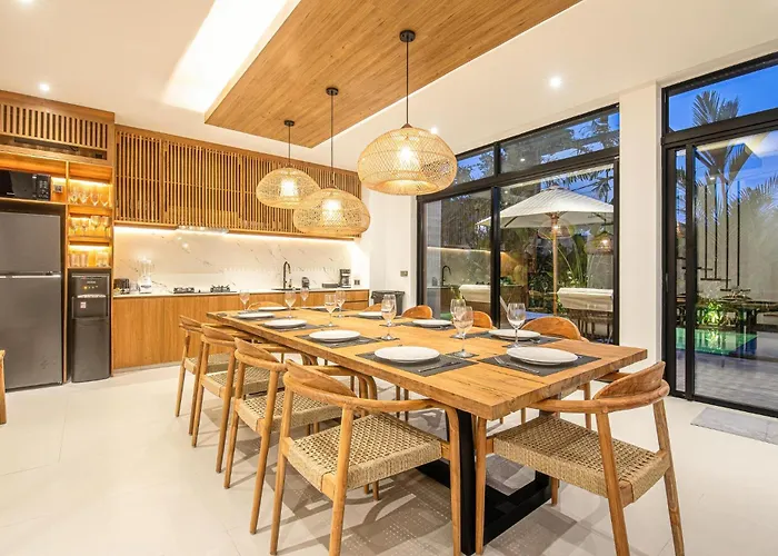 Elegant 5br Modern Steps From Cafe Del Mar 別荘 チャングー