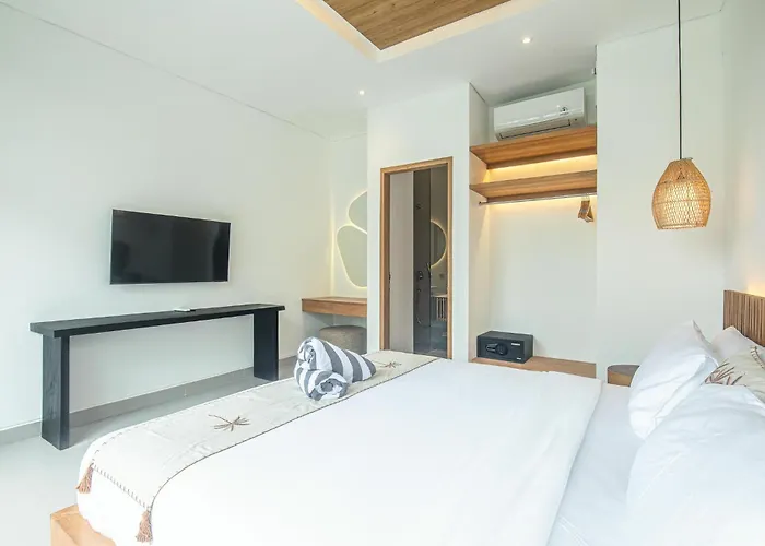 Elegant 5br Modern Steps From Cafe Del Mar 別荘 *