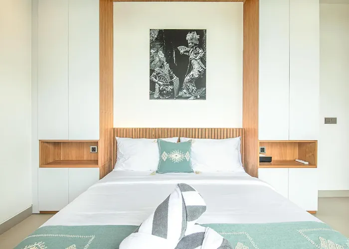 Elegant 5br Modern Steps From Cafe Del Mar 別荘 *