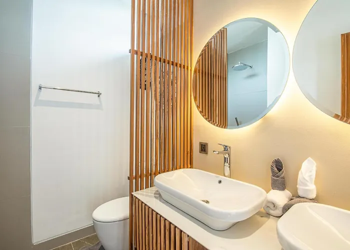 別荘 Elegant 5br Modern Steps From Cafe Del Mar チャングー