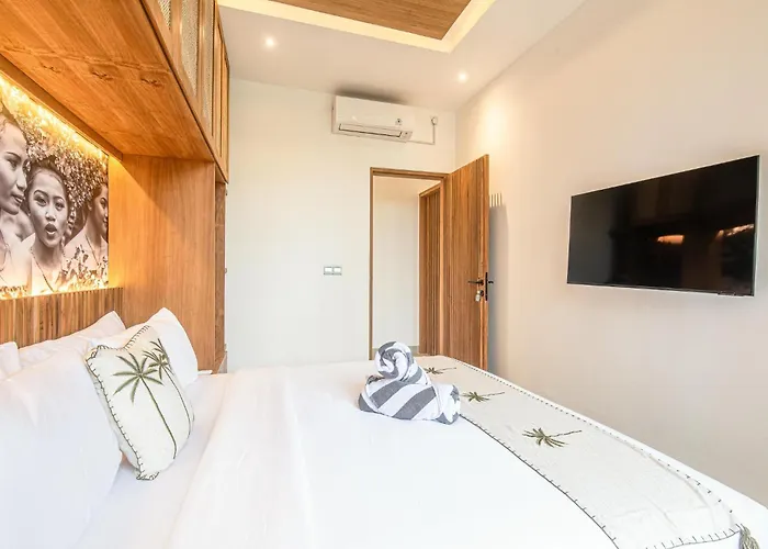 Elegant 5br Modern Steps From Cafe Del Mar チャングー